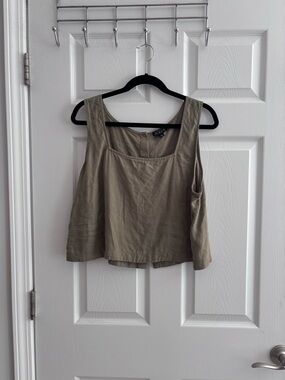 JCrew Linen tank, Size XL.  Oliver green.  Cropped!